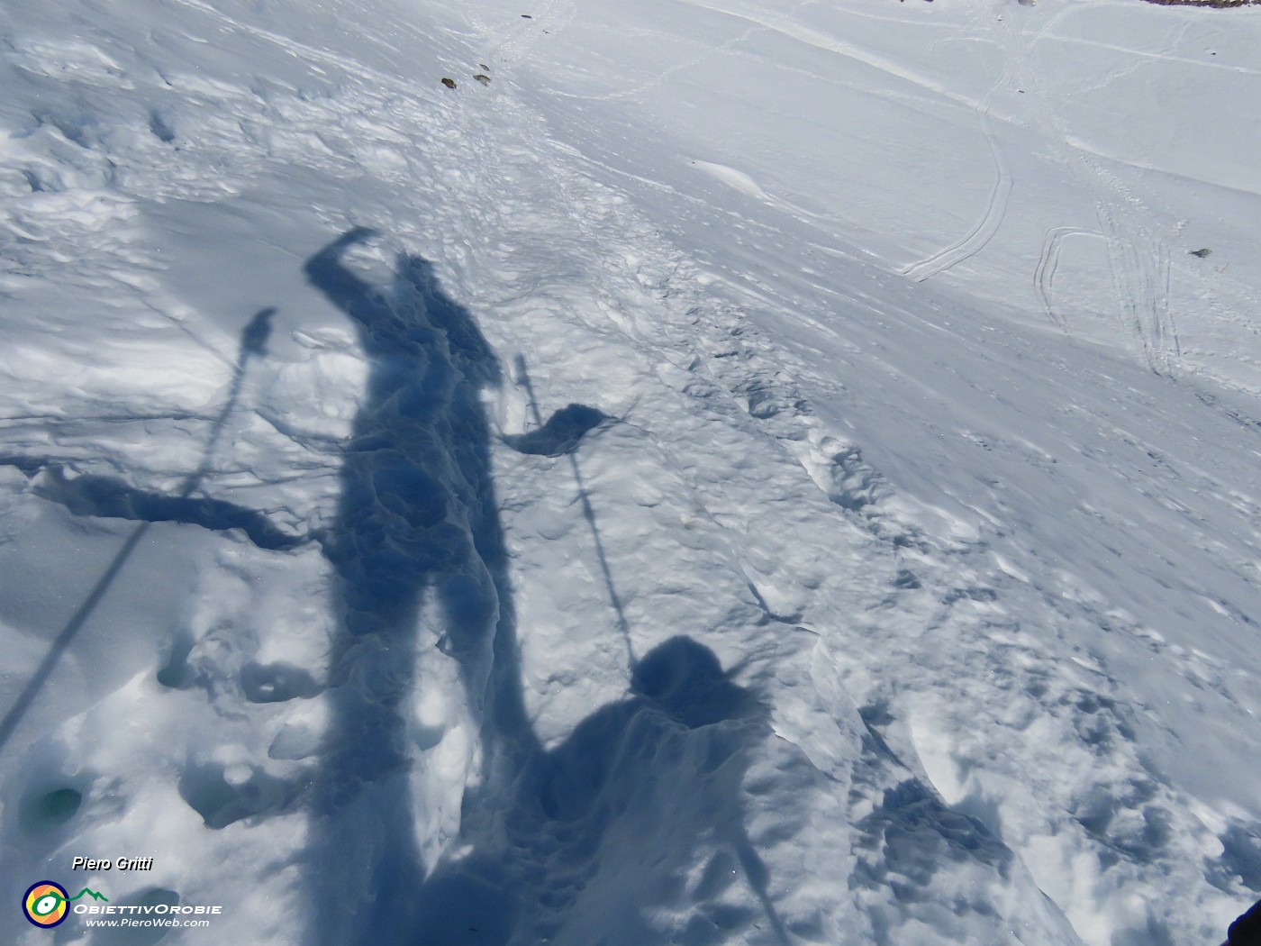 17 Scendo su traccia battuta alla Baita Casera.JPG